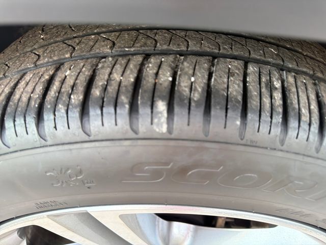 Used 2020 Mercedes-Benz GLE 350 image 28