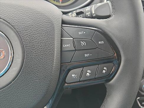 Certified 2023 Jeep Cherokee Altitude Lux w/ Lux Elite Package AWD/4WD image 23