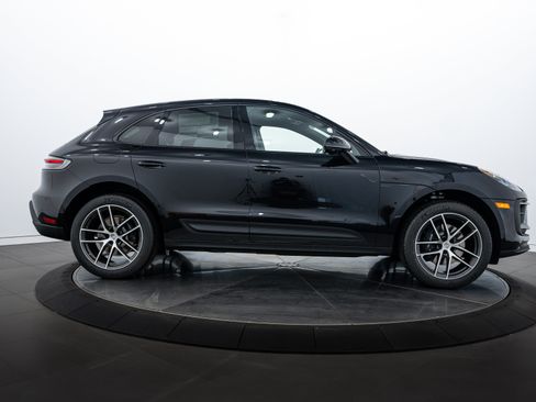 New 2025 Porsche Macan image 8