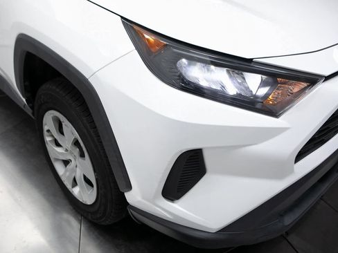 Used 2021 Toyota RAV4 LE w/ Carpet Mat Package (TMS) image 12