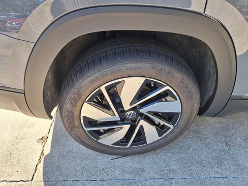 Used 2026 Volkswagen Atlas SE FWD image 25