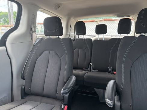 Used 2023 Chrysler Voyager LX FWD image 47