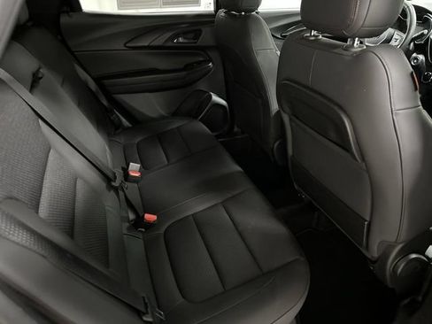Used 2023 Chevrolet TrailBlazer RS w/ Convenience Package AWD/4WD image 17