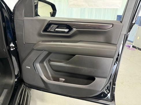 New 2026 GMC Yukon Elevation w/ LPO, Floor Liner Package AWD/4WD image 15