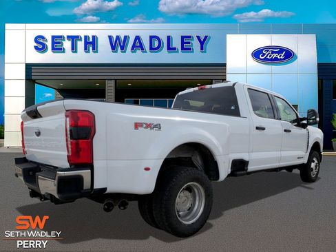 Used 2023 Ford F350 XLT w/ 360-Degree Camera Package image 8
