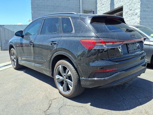 Used 2023 Audi Q4 e-tron Premium Plus w/ Premium Plus AWD/4WD image 2