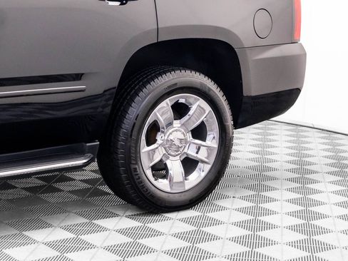 Used 2019 Chevrolet Tahoe Premier AWD/4WD image 36