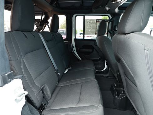 Used 2022 Jeep Wrangler Unlimited Sport AWD/4WD image 27