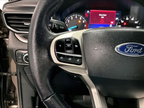 Used 2021 Ford Explorer XLT w/ Equipment Group 202A image 23