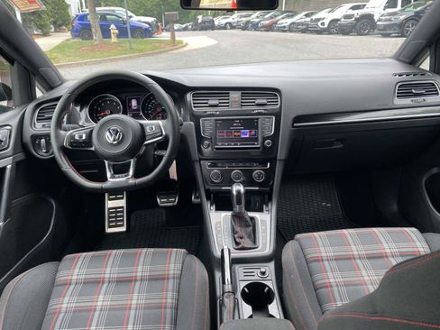 Used 2017 Volkswagen GTI S FWD image 19