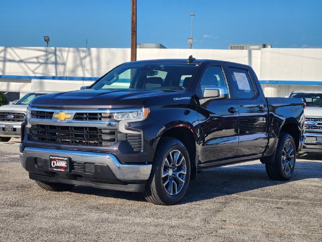 Used 2023 Chevrolet Silverado 1500 LT RWD image 3