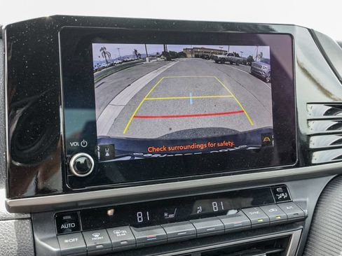 Used 2025 Toyota Camry SE FWD image 29