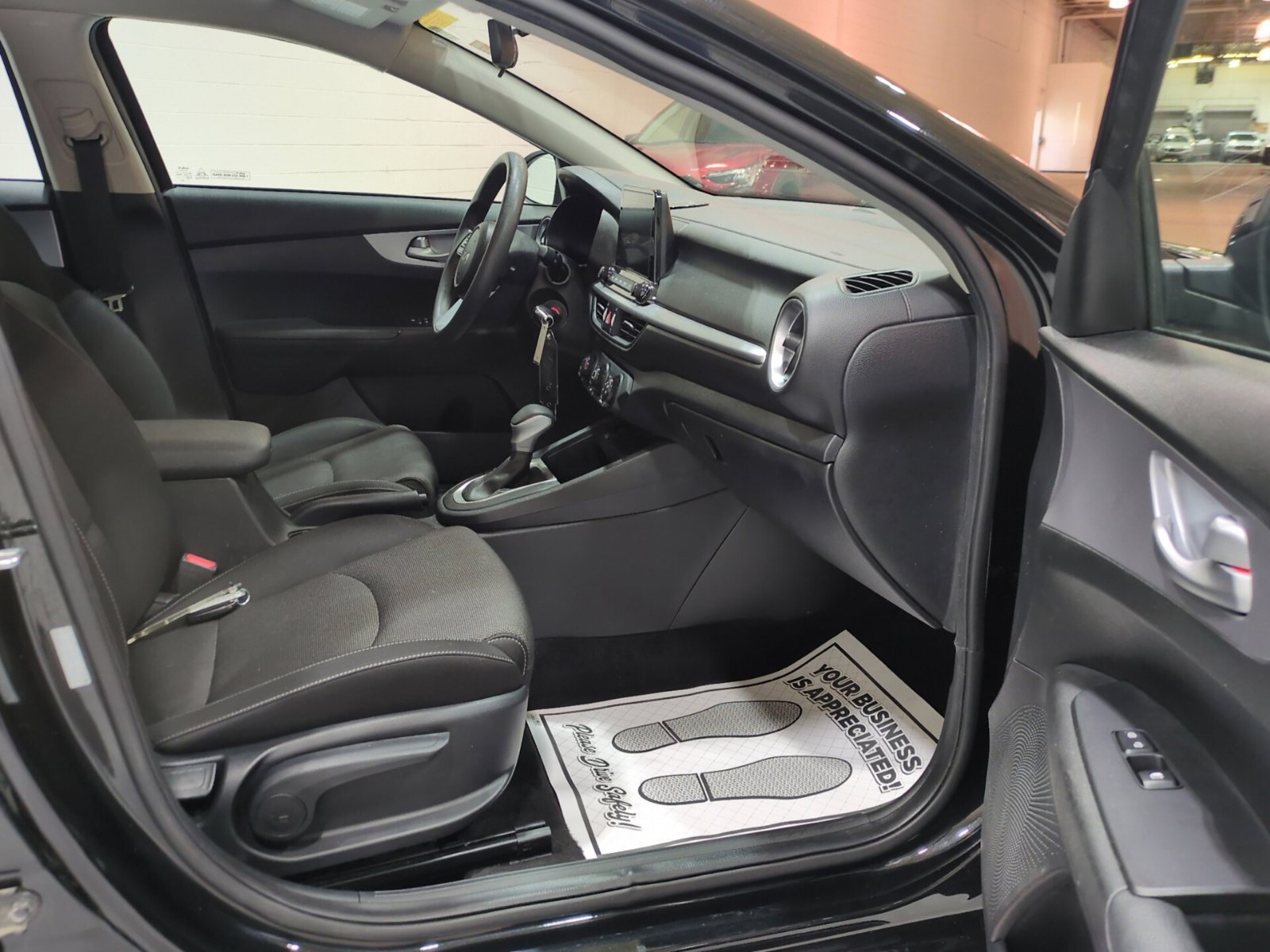 Certified 2023 Kia Forte LXS w/ LXS Technology Package FWD image 9