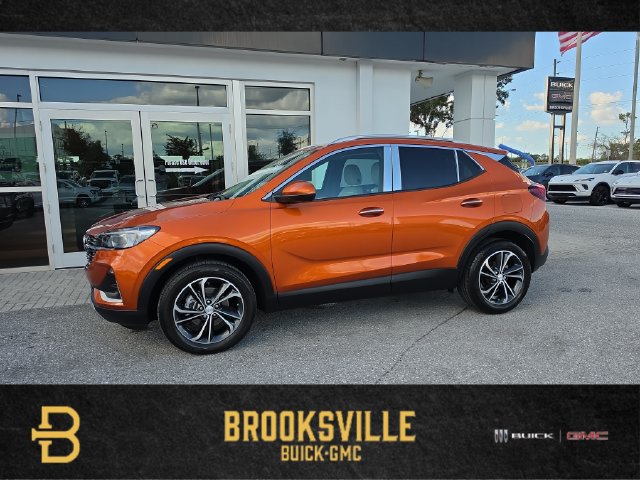 Used 2022 Buick Encore GX Select w/ Advanced Technology Package FWD image 1