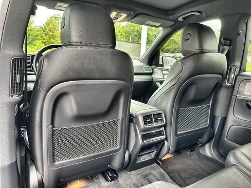 Certified 2024 Mercedes-Benz GLS 450 4MATIC image 19