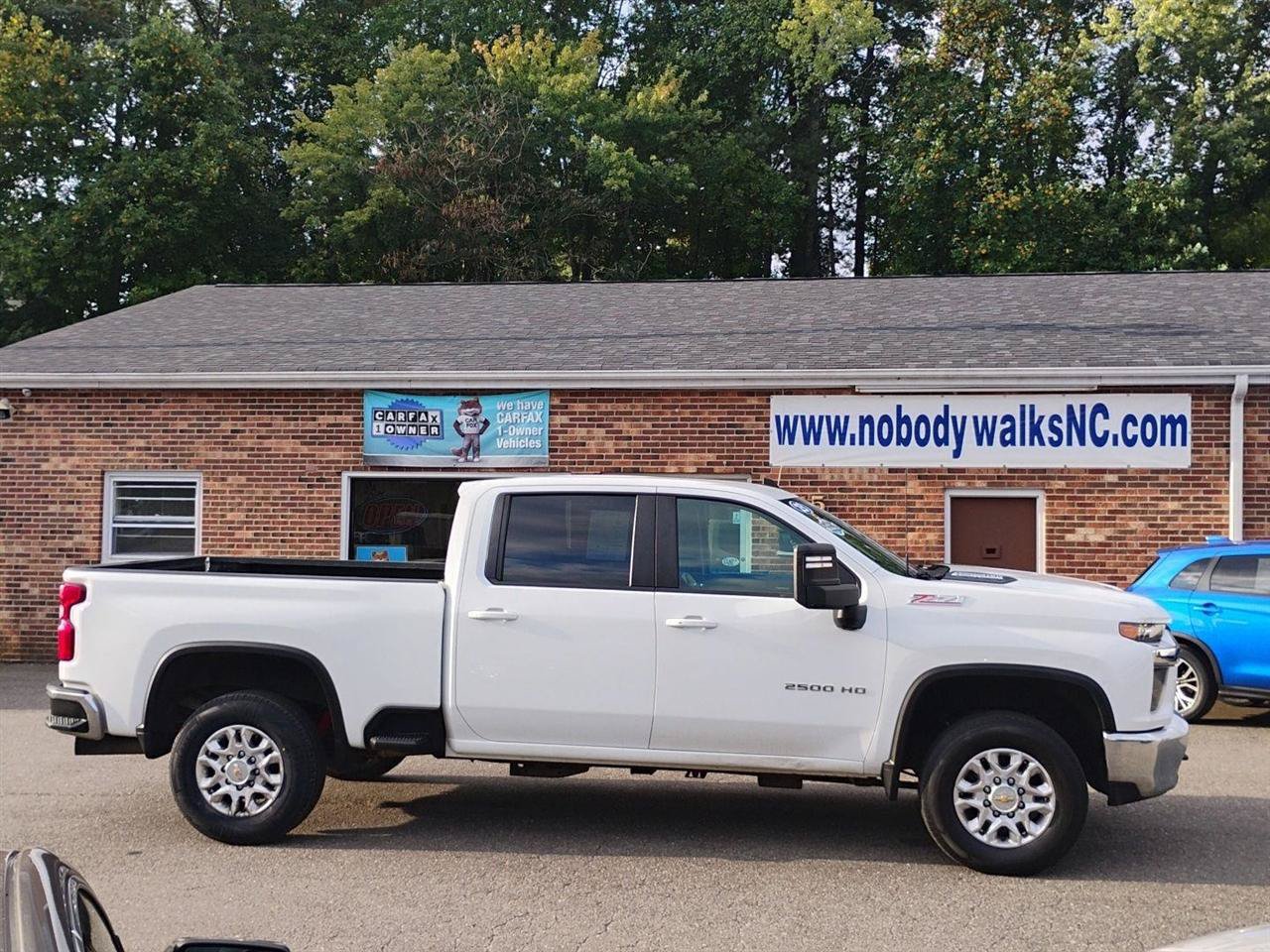 Used 2023 Chevrolet Silverado 2500 LT w/ Convenience Package AWD/4WD image 4