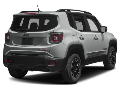 Used 2015 Jeep Renegade Trailhawk w/ Safety & Security Group I AWD/4WD image 2
