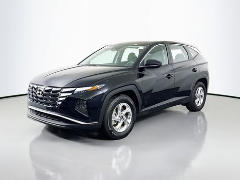 Used 2024 Hyundai Tucson SE image 4