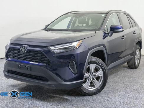 Used 2024 Toyota RAV4 XLE w/ Convenience Package AWD/4WD image 3