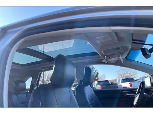 Used 2017 Ford Edge Titanium w/ Equipment Group 301A image 24