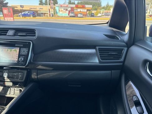 Used 2019 Nissan Leaf SL w/ SL Technology Package image 12