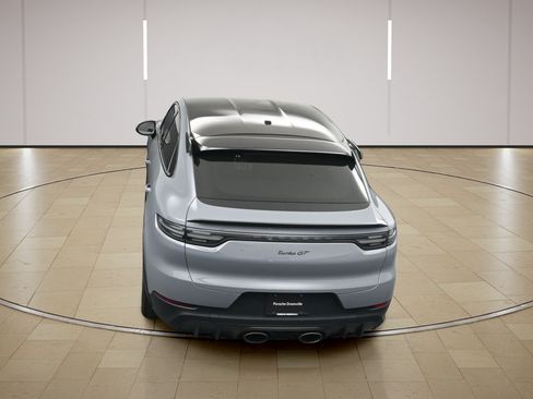 Certified 2022 Porsche Cayenne Turbo GT AWD/4WD image 36