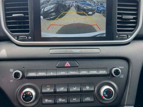 Used 2021 Kia Sportage S image 24
