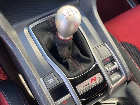 Used 2021 Honda Civic Type R Limited image 22