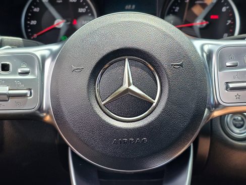 Used 2019 Mercedes-Benz C 300 Sedan image 25