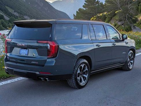 Used 2025 GMC Yukon XL AT4 Ultimate AWD/4WD image 6