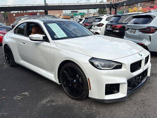 Used 2023 BMW M2 w/ Lighting Package RWD image 10
