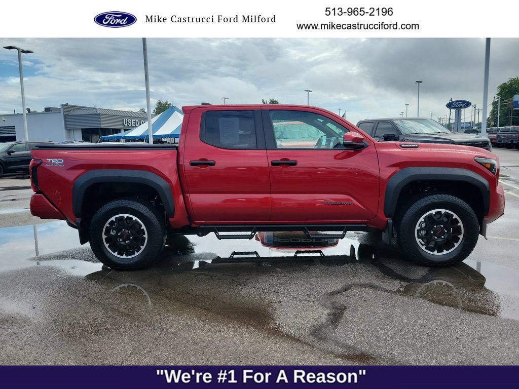 Used 2025 Toyota Tacoma TRD Off-Road w/ TRD Off Road Upgrade Package AWD/4WD image 6