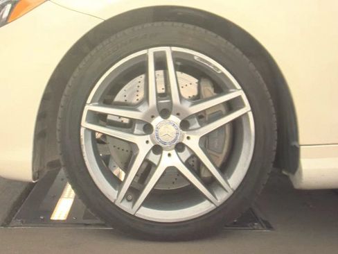 Used 2014 Mercedes-Benz E 550 Cabriolet image 7