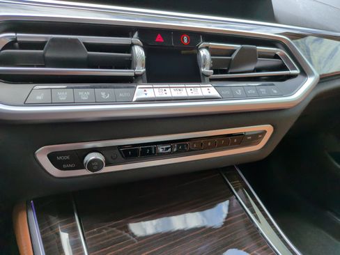 Used 2021 BMW X5 sDrive40i w/ M Sport Package RWD image 19