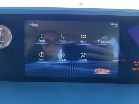 Used 2021 Lexus ES 300h w/ Premium Package image 10