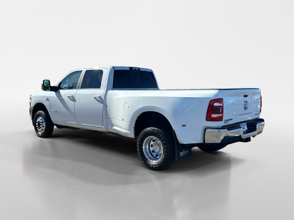 Used 2024 RAM 3500 Laramie AWD/4WD image 3