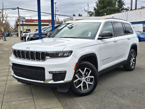 Used 2024 Jeep Grand Cherokee L Limited w/ Luxury Tech Group II image 2