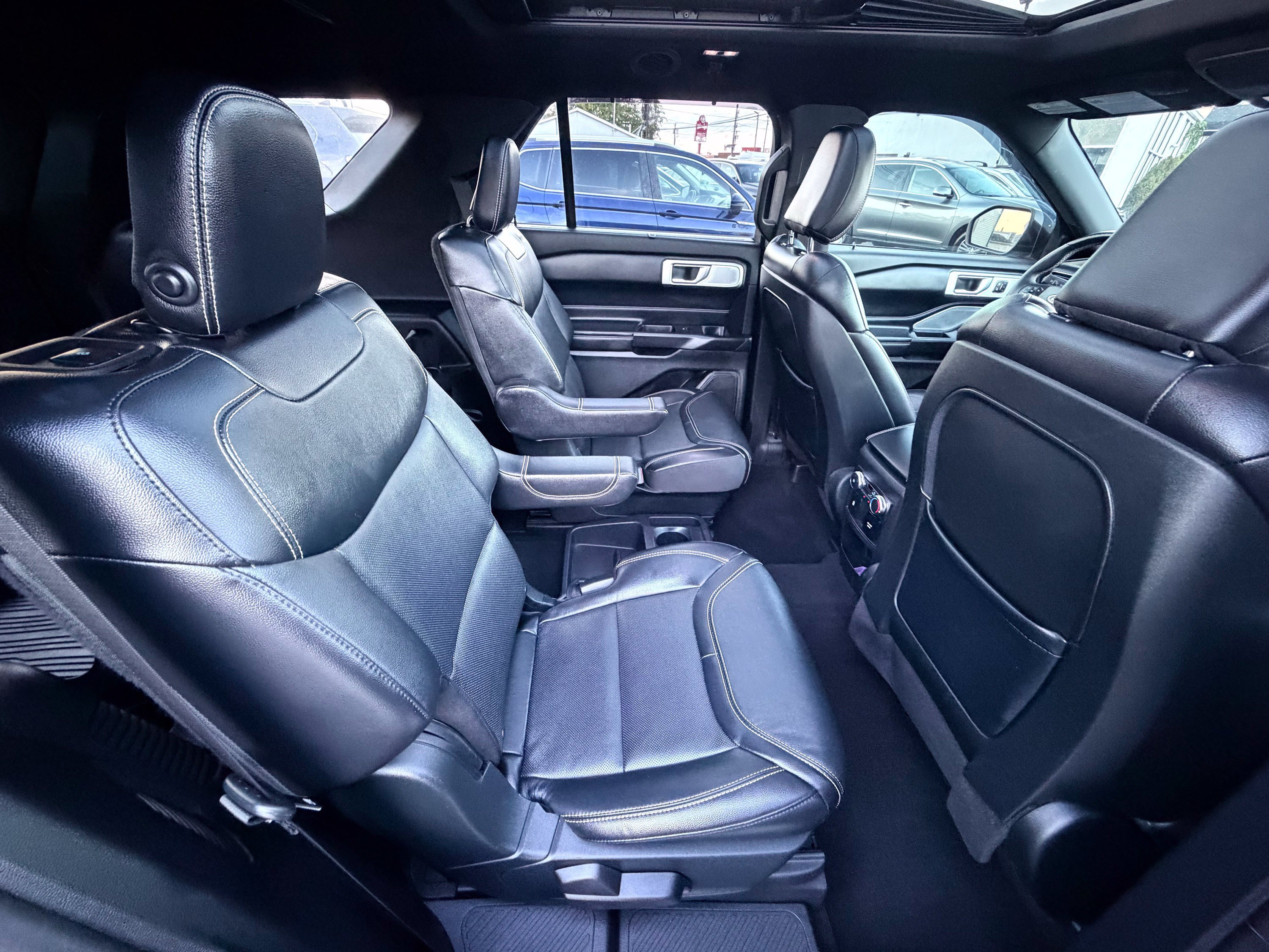 Used 2020 Ford Explorer ST w/ Premium Technology Package AWD/4WD image 22