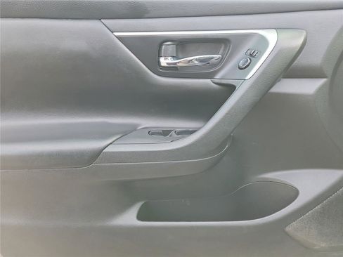 Used 2016 Nissan Altima 2.5 S w/ Power Driver Seat Package image 18