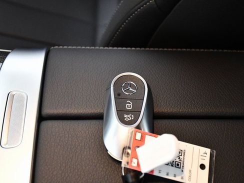 Used 2025 Mercedes-Benz CLE 300 4MATIC Coupe image 24