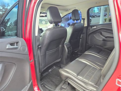 Used 2018 Ford Escape Titanium image 17