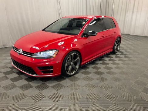 Used 2016 Volkswagen Golf R 4-Door AWD/4WD image 10