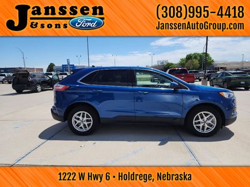 Used 2024 Ford Edge SEL image 5