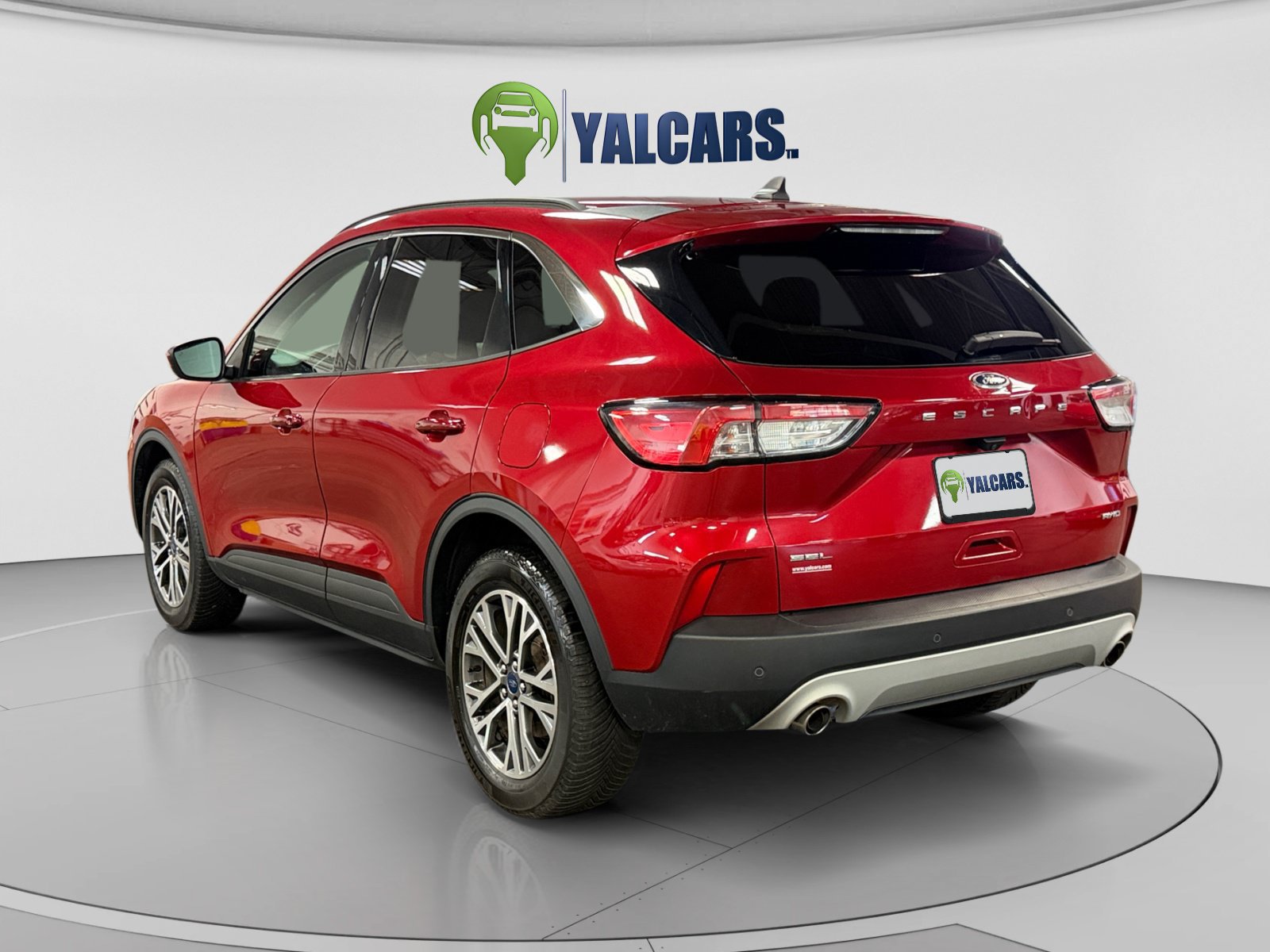 Used 2021 Ford Escape SEL w/ Technology Package AWD/4WD image 3