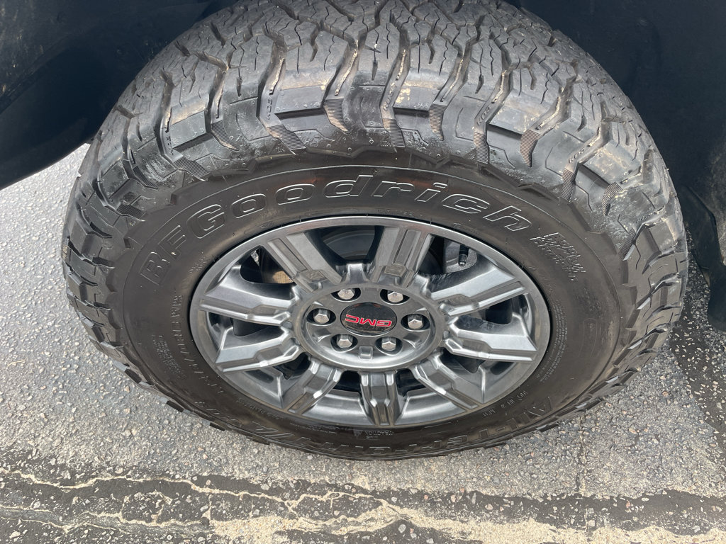 Certified 2026 GMC Sierra 1500 AT4X AWD/4WD image 8