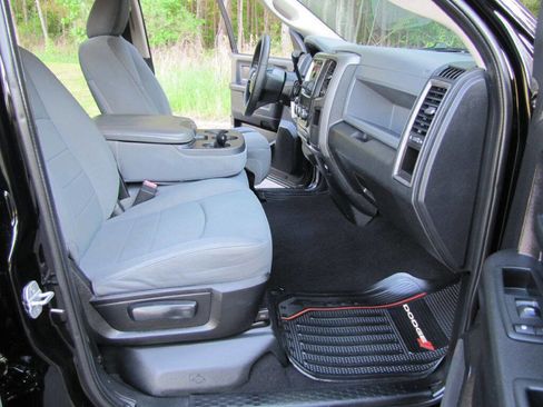 Used 2013 RAM 1500 Express AWD/4WD image 19