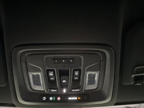 Used 2022 GMC Sierra 1500 AT4 w/ AT4 Premium Package image 14