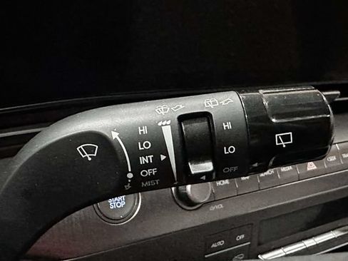 Used 2025 Hyundai Kona SEL AWD/4WD image 26