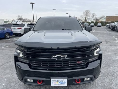 Used 2021 Chevrolet Silverado 1500 LT Trail Boss w/ Convenience Package II image 2