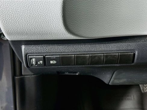 Certified 2025 Toyota Corolla SE FWD image 10